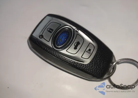 2019 Subaru Legacy 2.5I Limited z USA, uszkodzony, nr VIN 4S3BNAN66K3016010